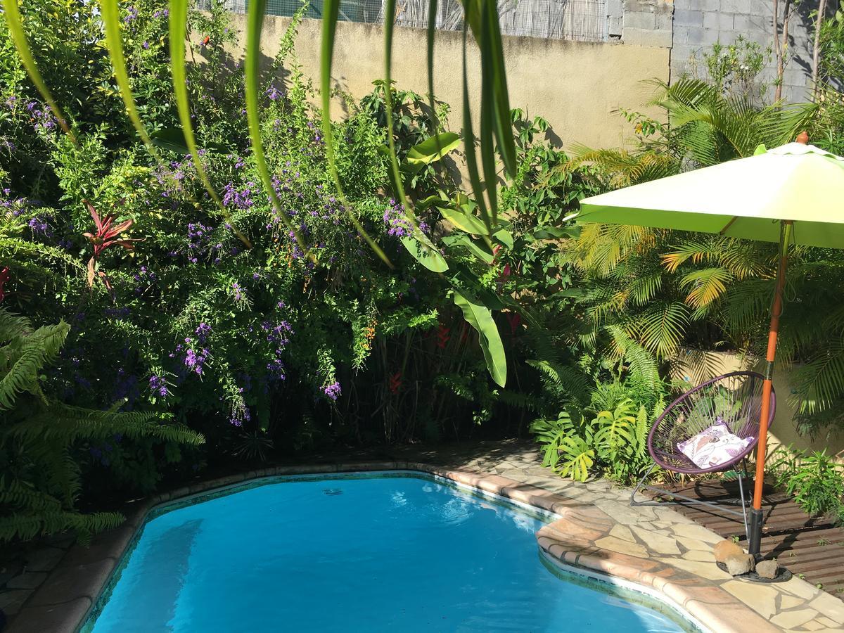 Le Chalet Dazae La Riviere Saint-Louis エクステリア 写真